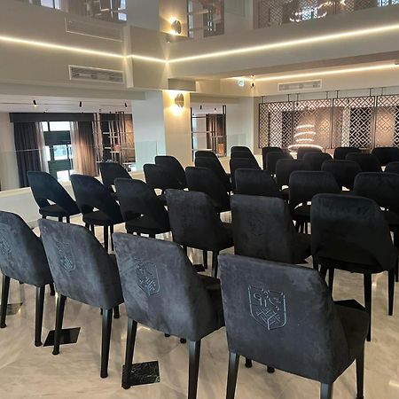 Grand Hotel Kalamáta Kültér fotó